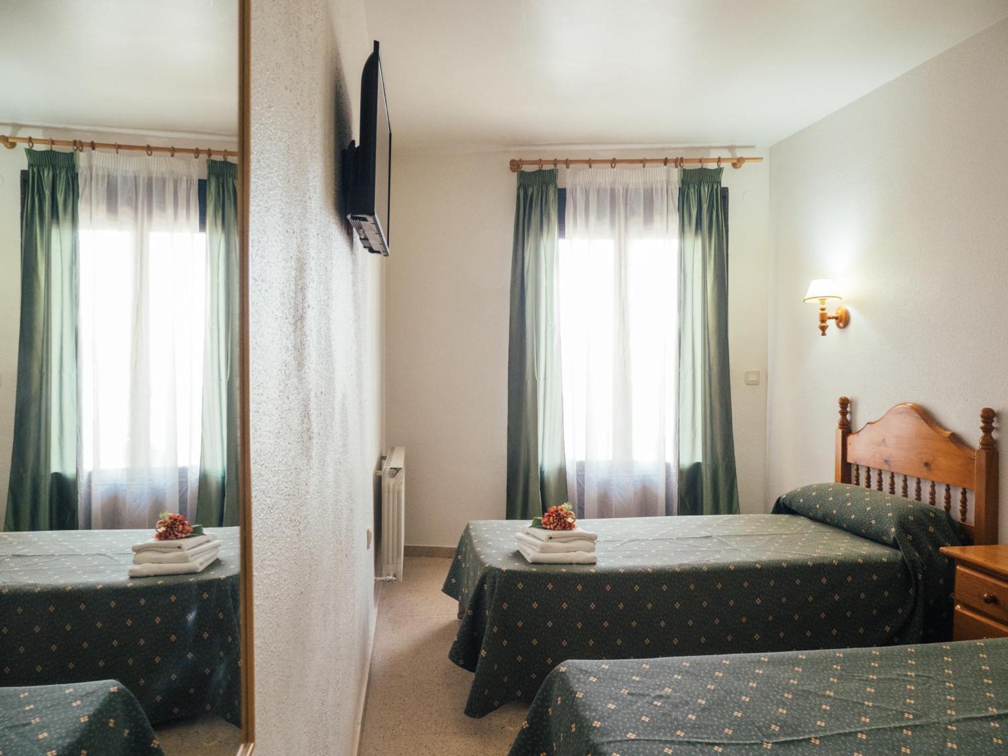 Hotel Valmar Villar de Olalla Dış mekan fotoğraf